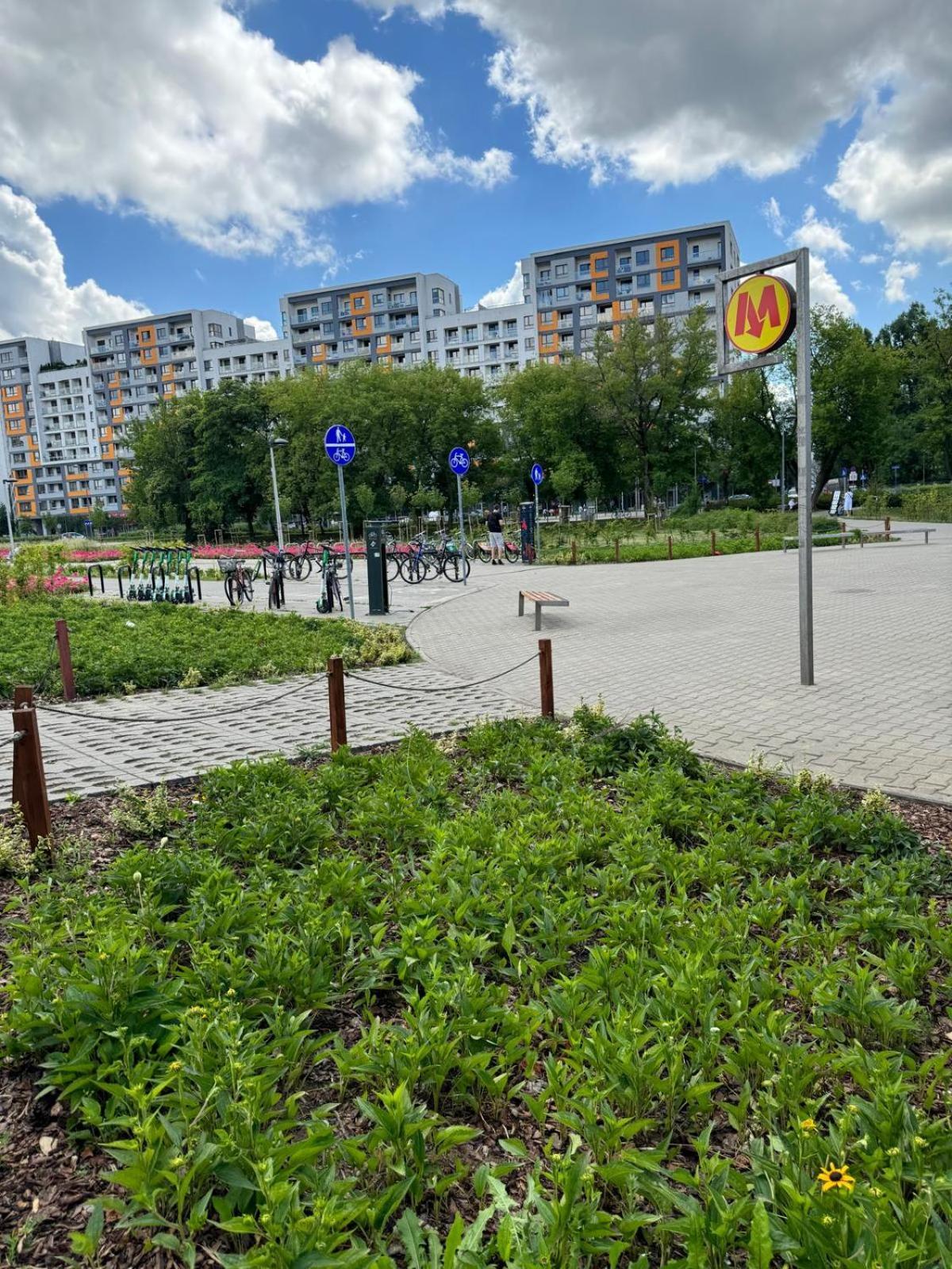 Apartment Metro Slodowiec Free Parking Warsaw Exterior photo